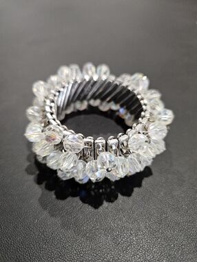 Vintage Bead Stretch Bracelet - Sparkling Clear Small 60s